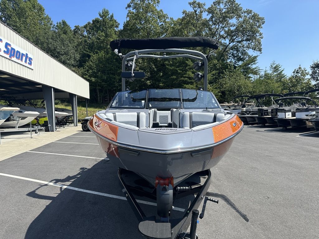 2024 Malibu Boats 23 LSV