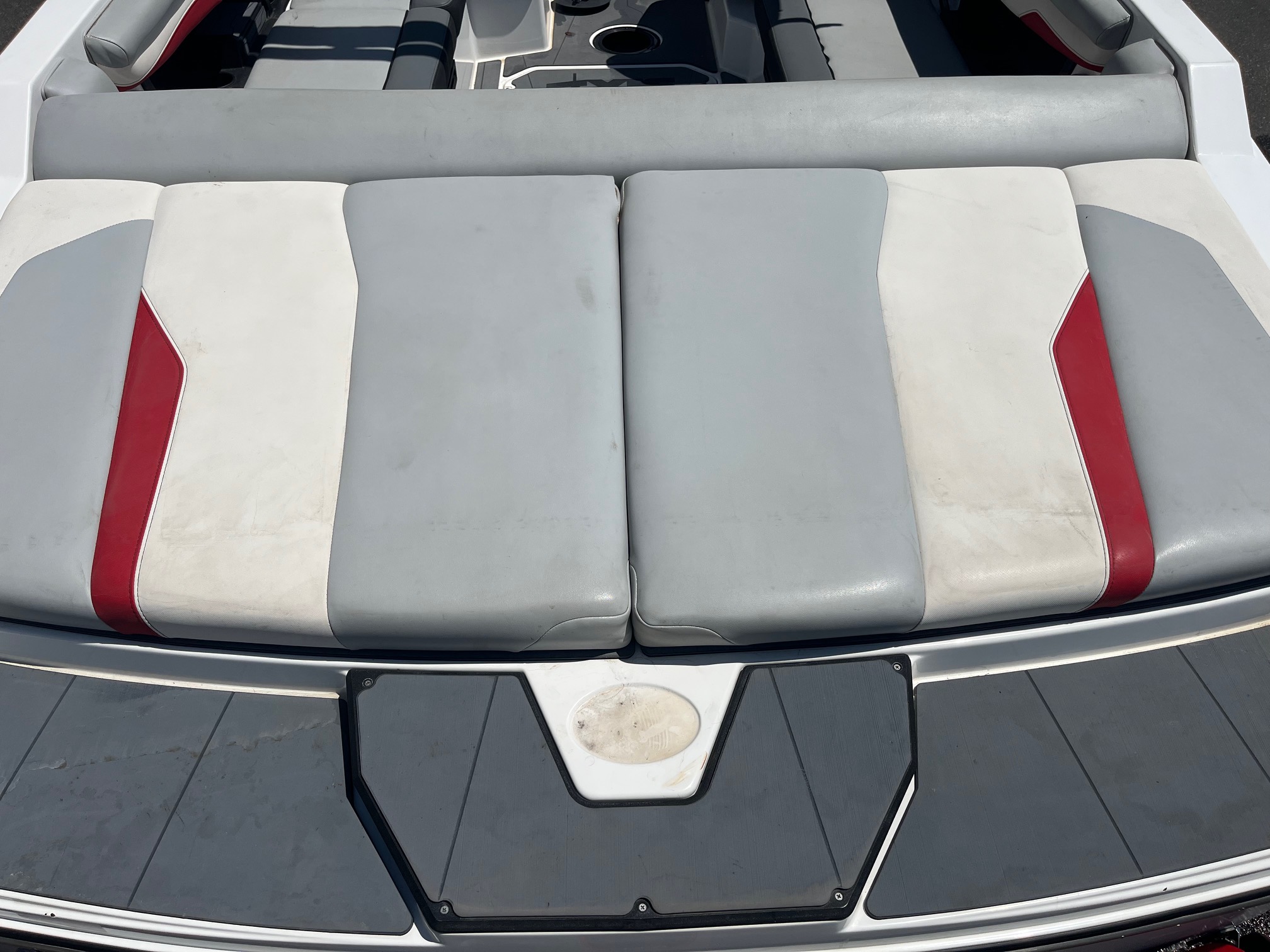 2022 Axis T220