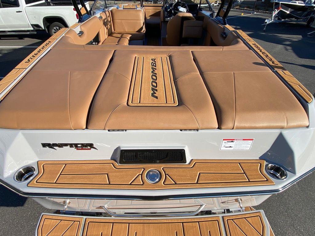 2024 MOOMBA Max