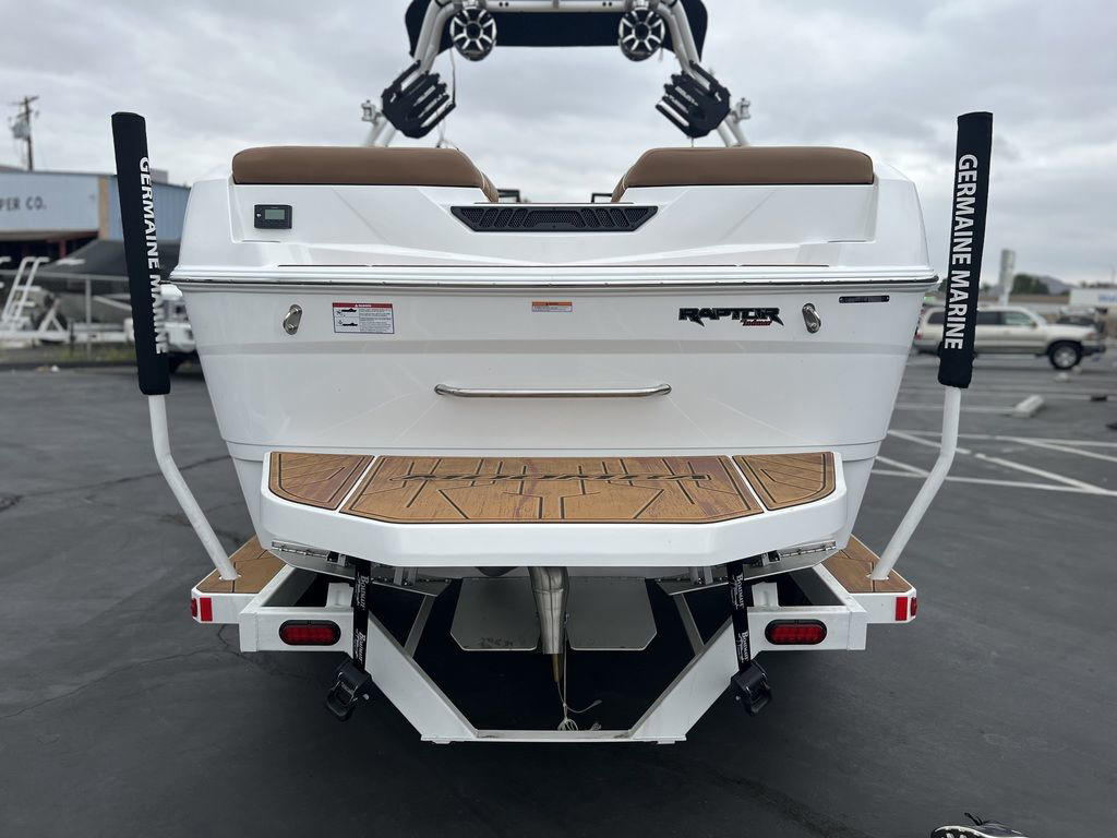 2025 MOOMBA Tykon