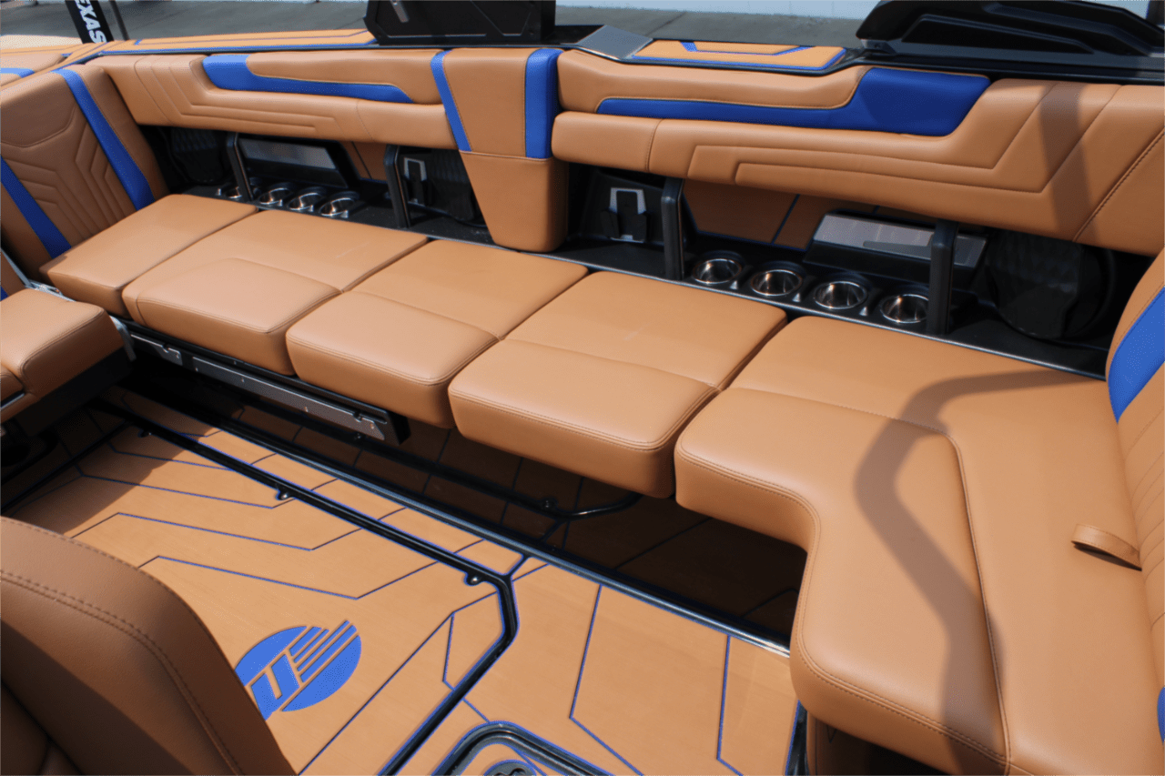 2025 Malibu 25 LSV