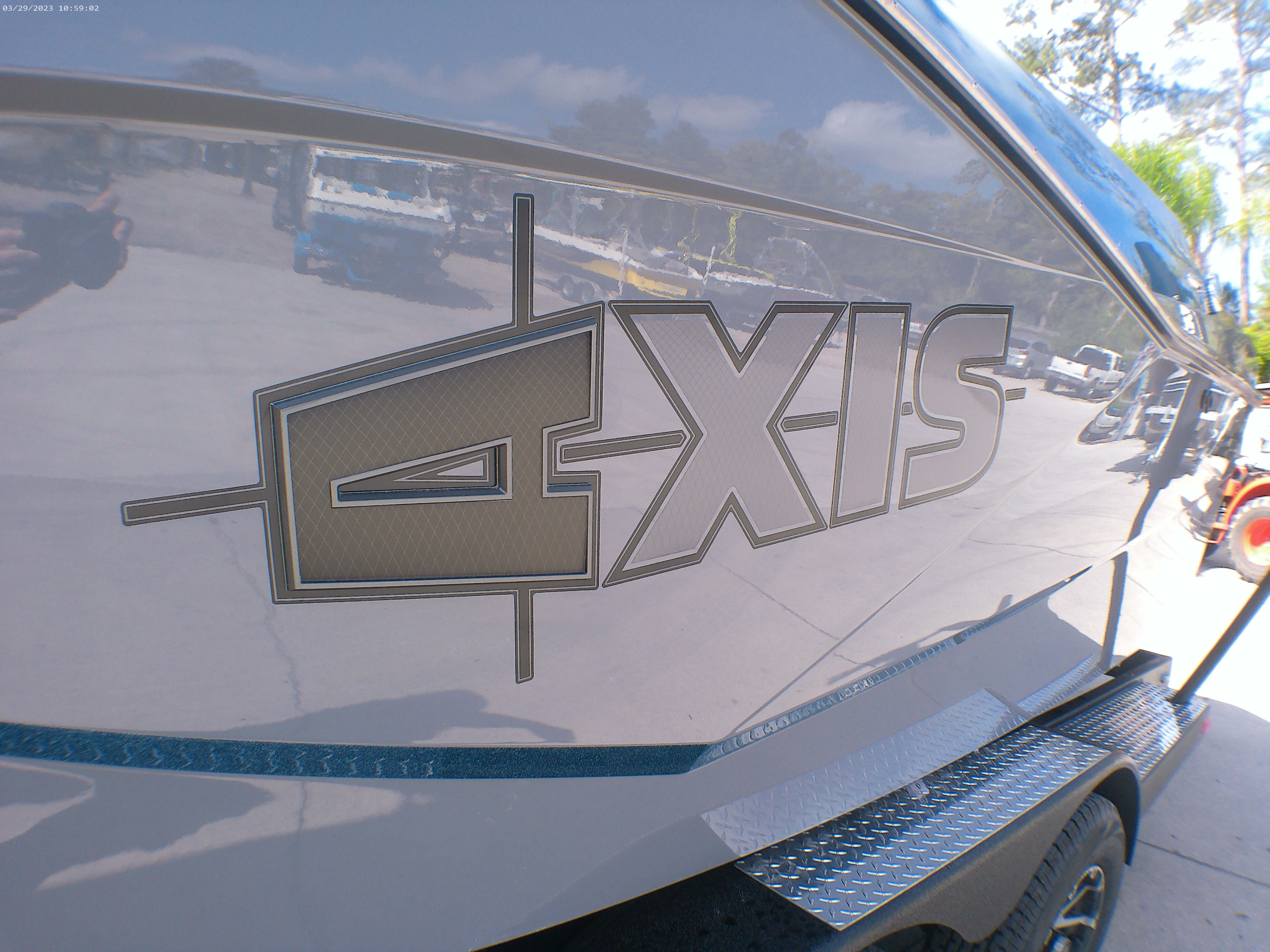 2023 Axis T235 Icon