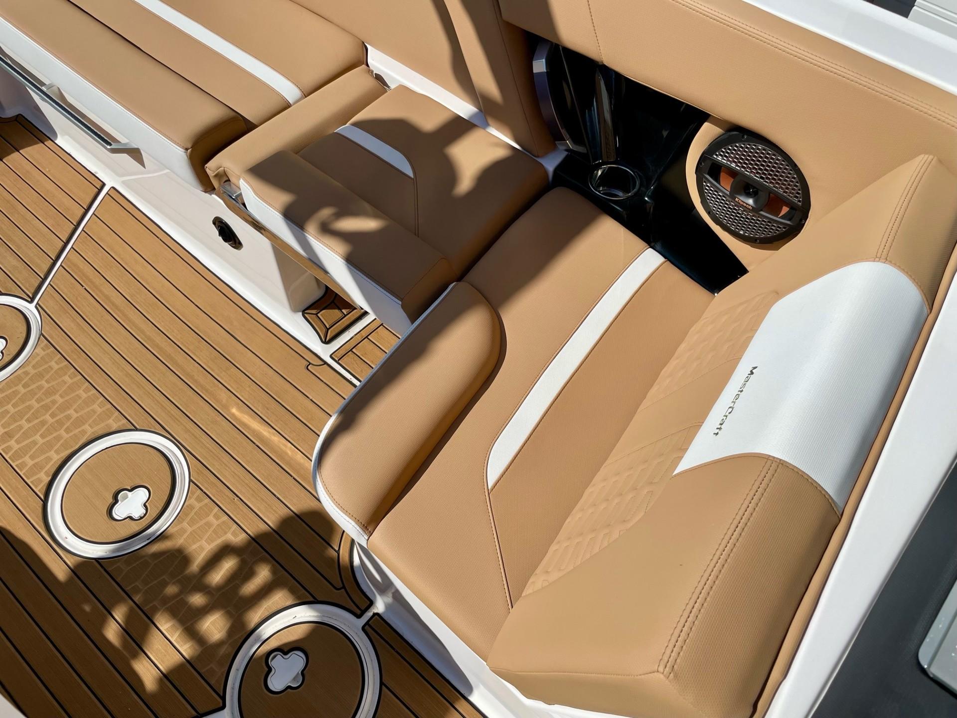 2023 MasterCraft X24