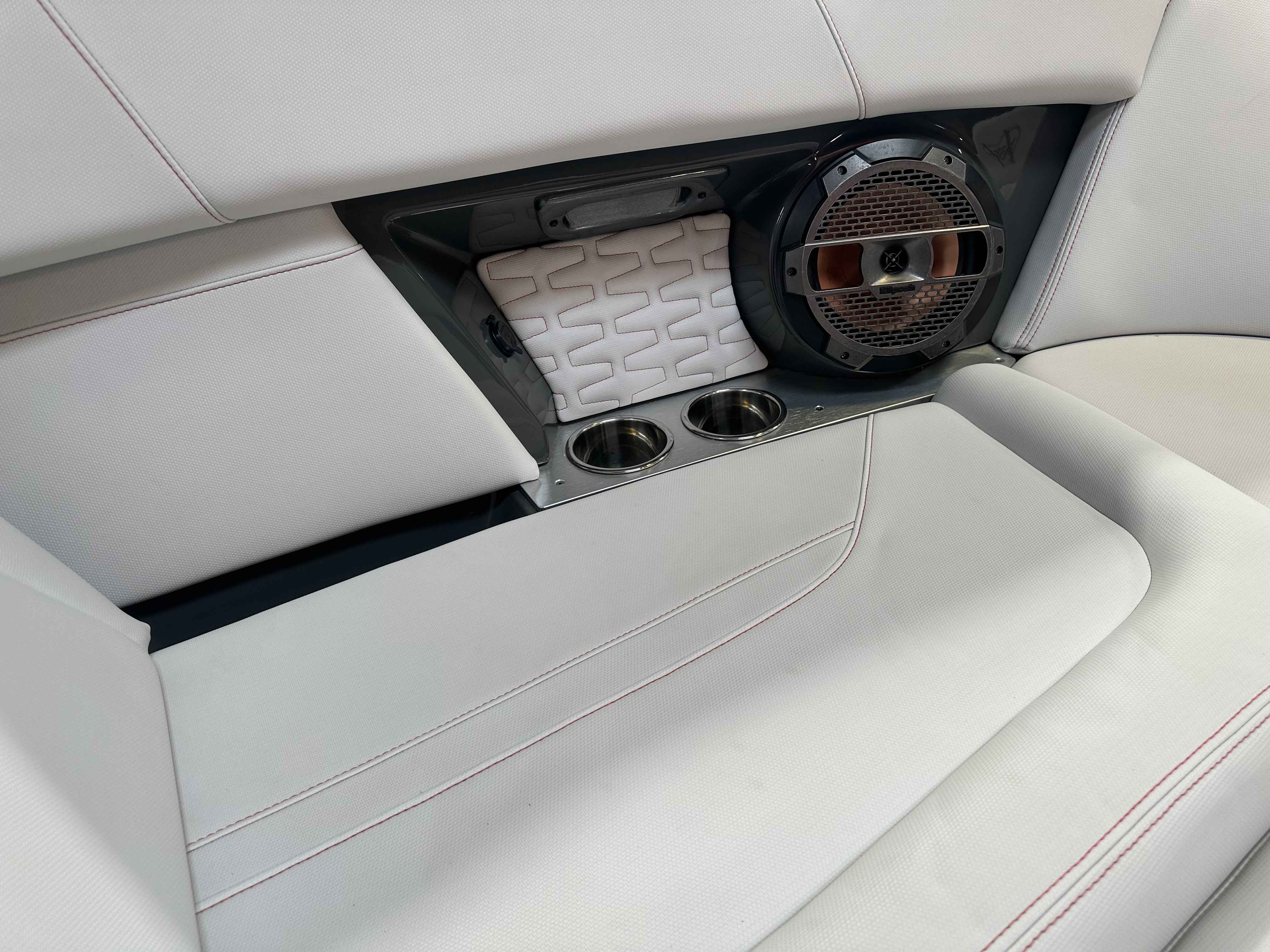 2021 MasterCraft X24
