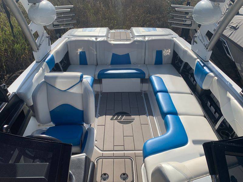 2020 Malibu 23 MXZ