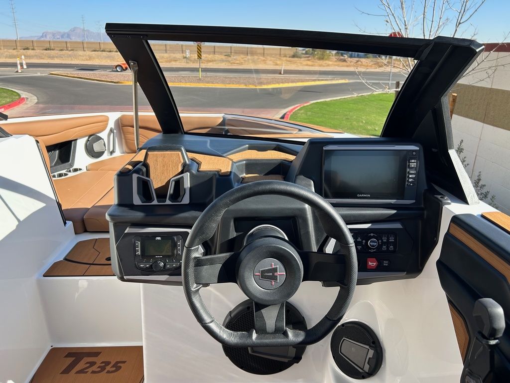 2025 Axis Wake Research T235