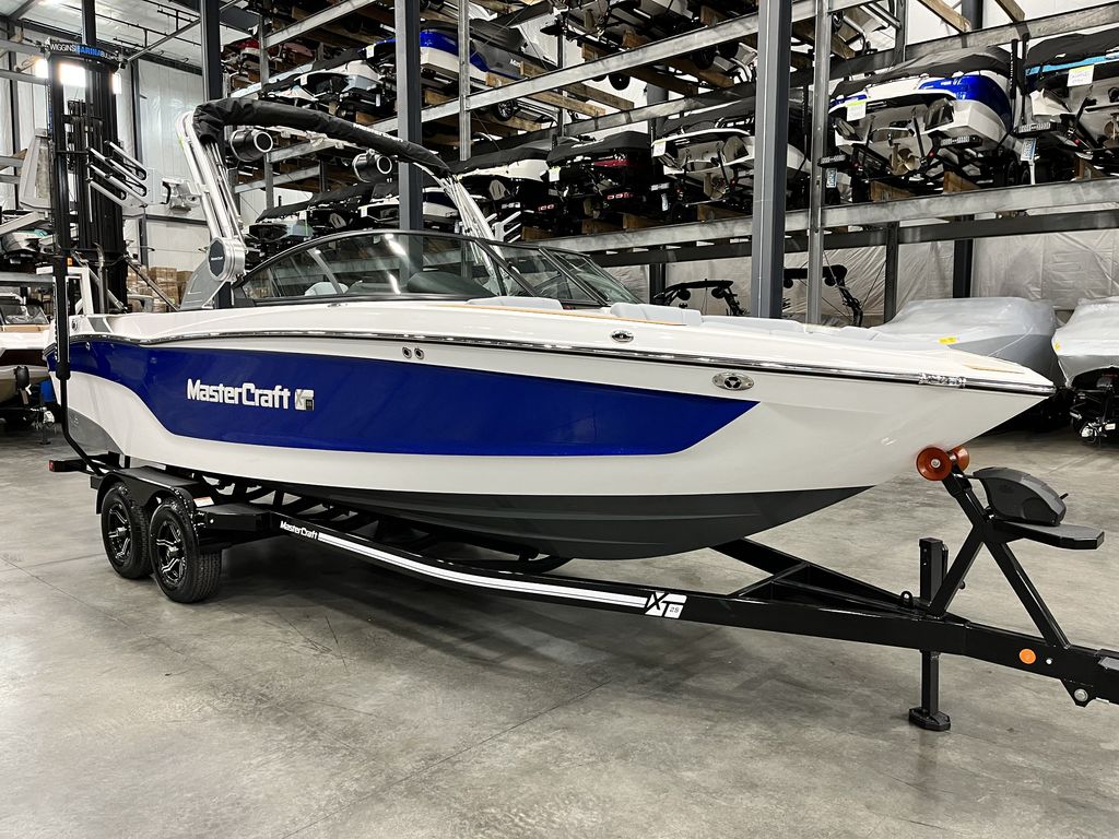 2024 MasterCraft XT25