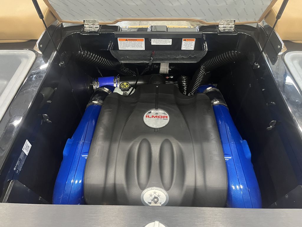 2025 MasterCraft XT24