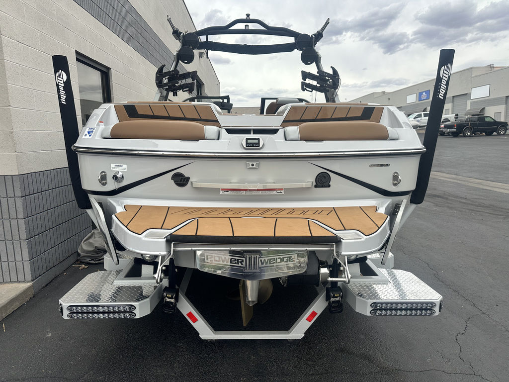 2022 Malibu Boats 24 MXZ