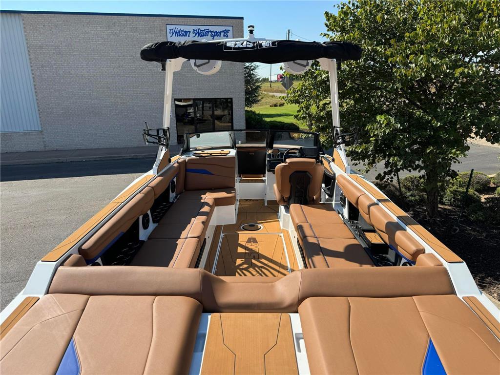 2024 Axis T250