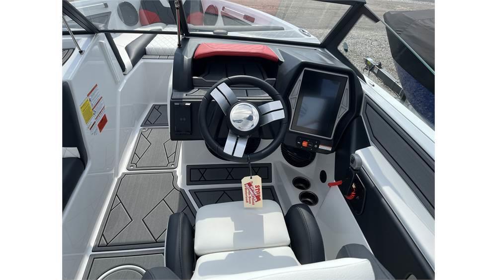 Lake RED-Y BRAND NEW 2023 Tige Z3
