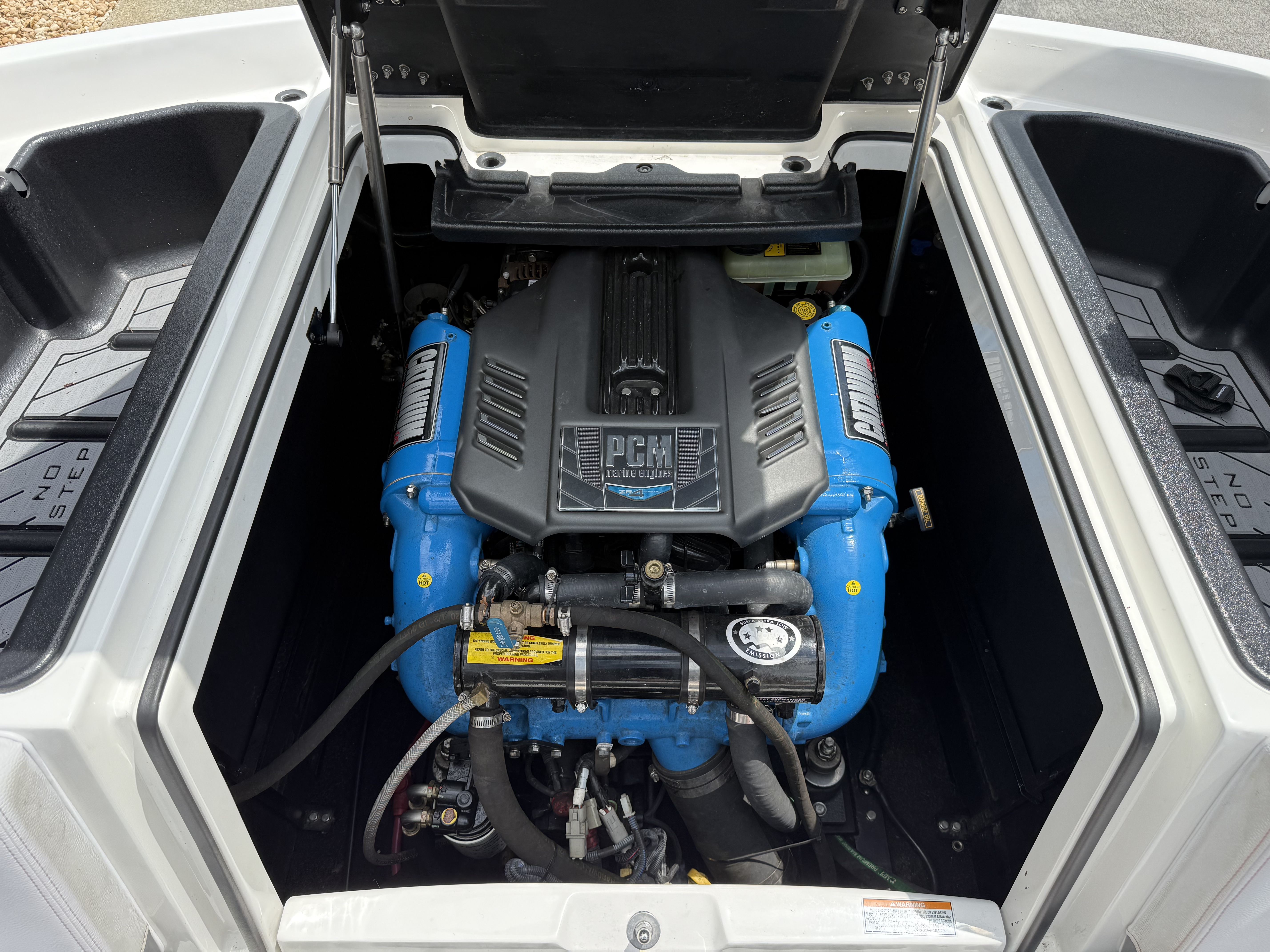 2018 Nautique 210