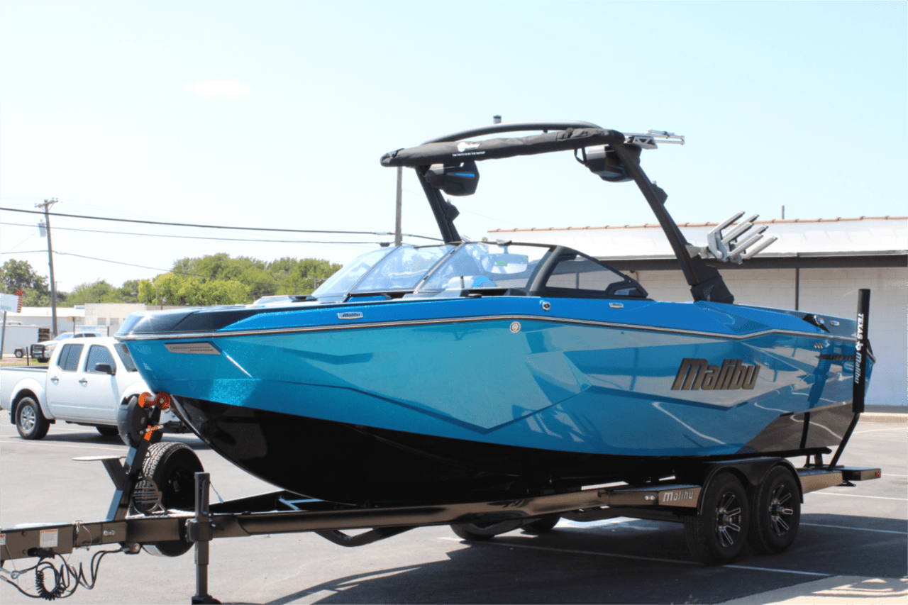 2025 Malibu 25 LSV