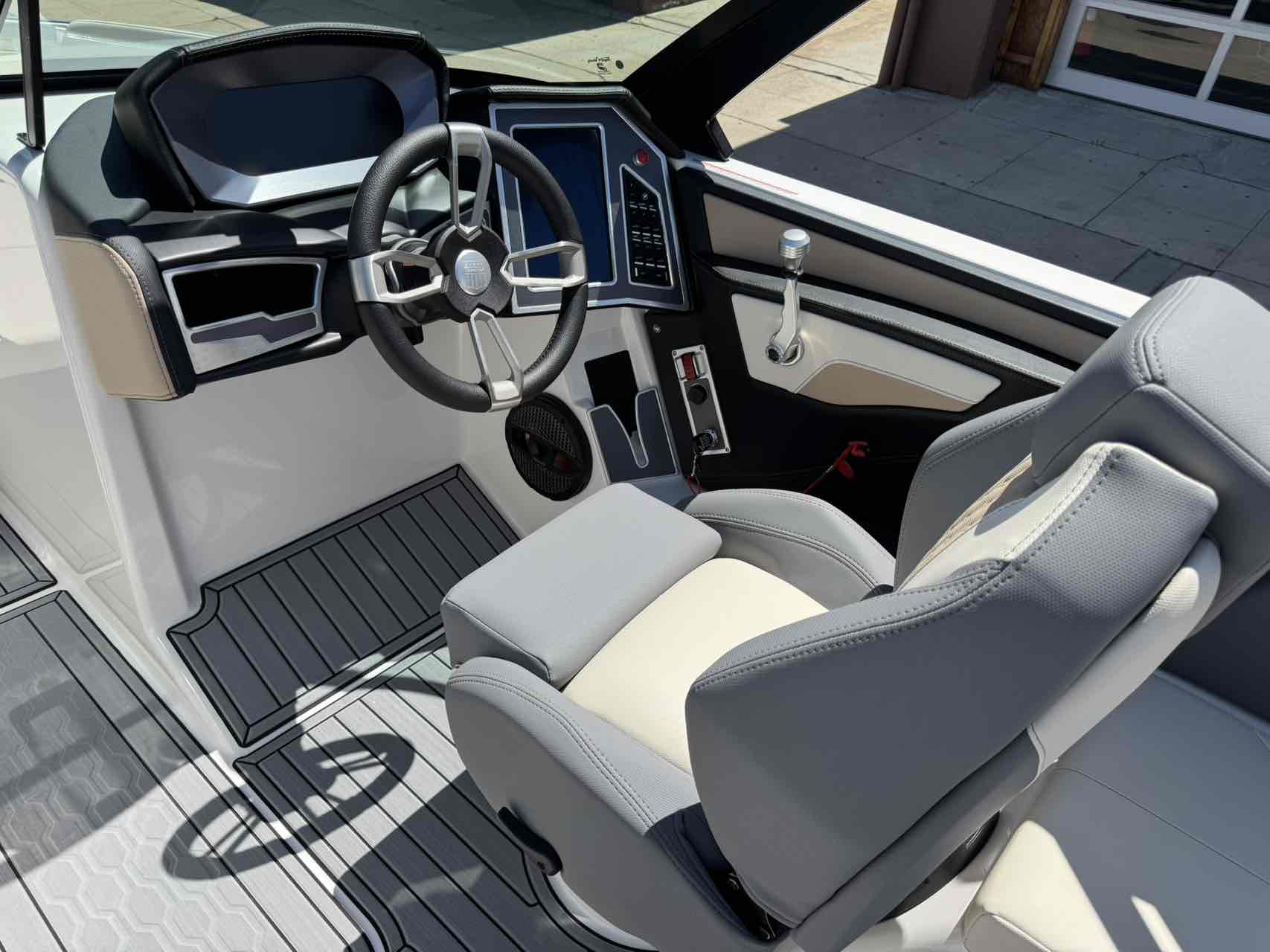 2024 MasterCraft XT25