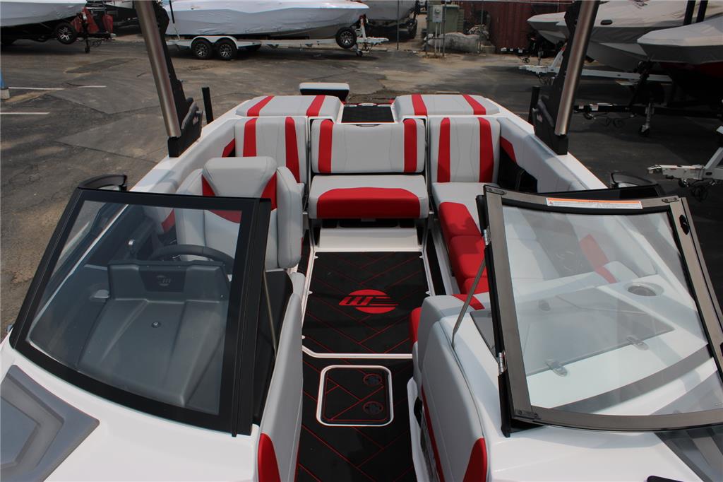 2023 Malibu 22 LSV
