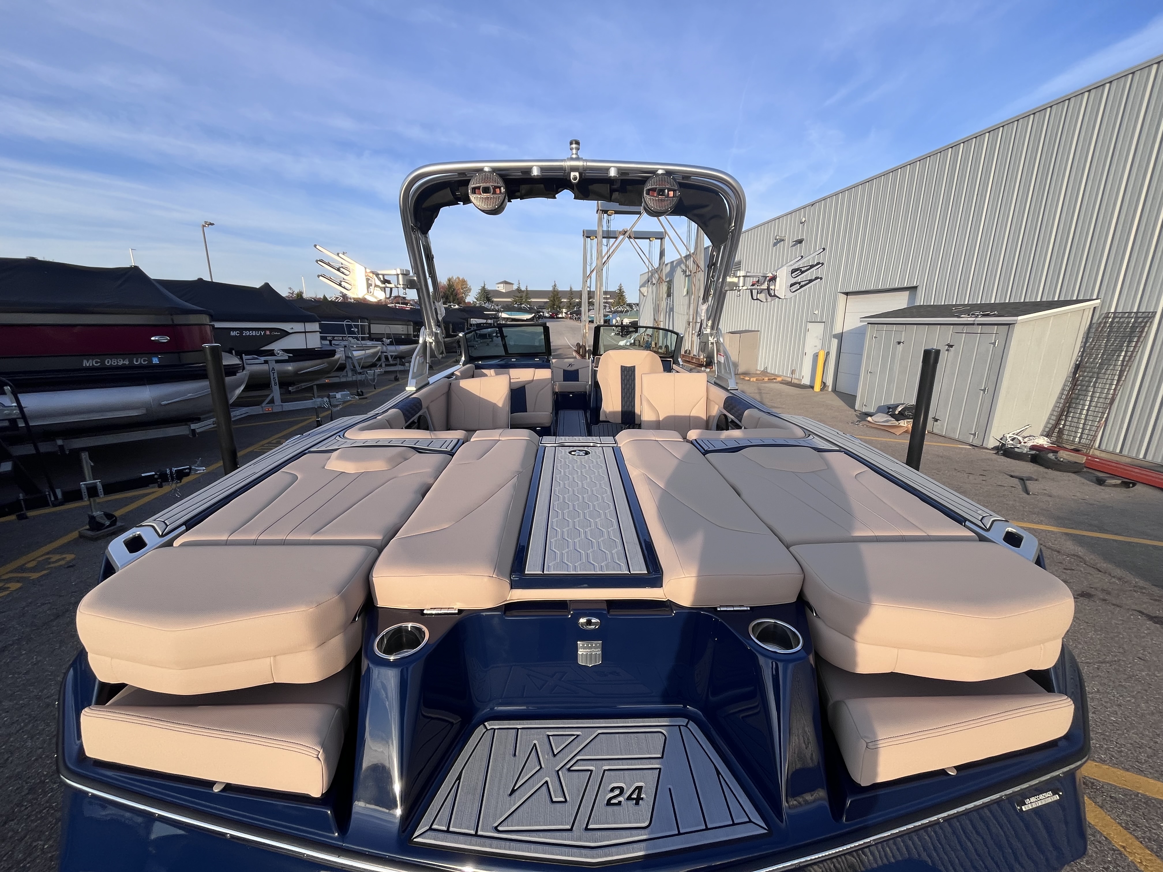 2025 Mastercraft XT24