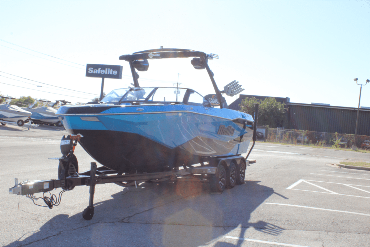 2025 Malibu 25 LSV