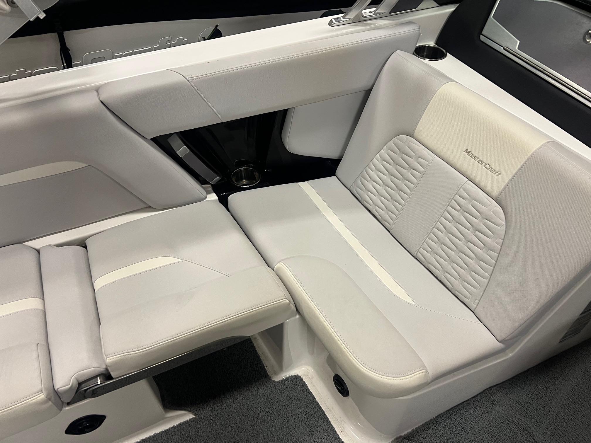 2020 Mastercraft X24 , 394 hrs
