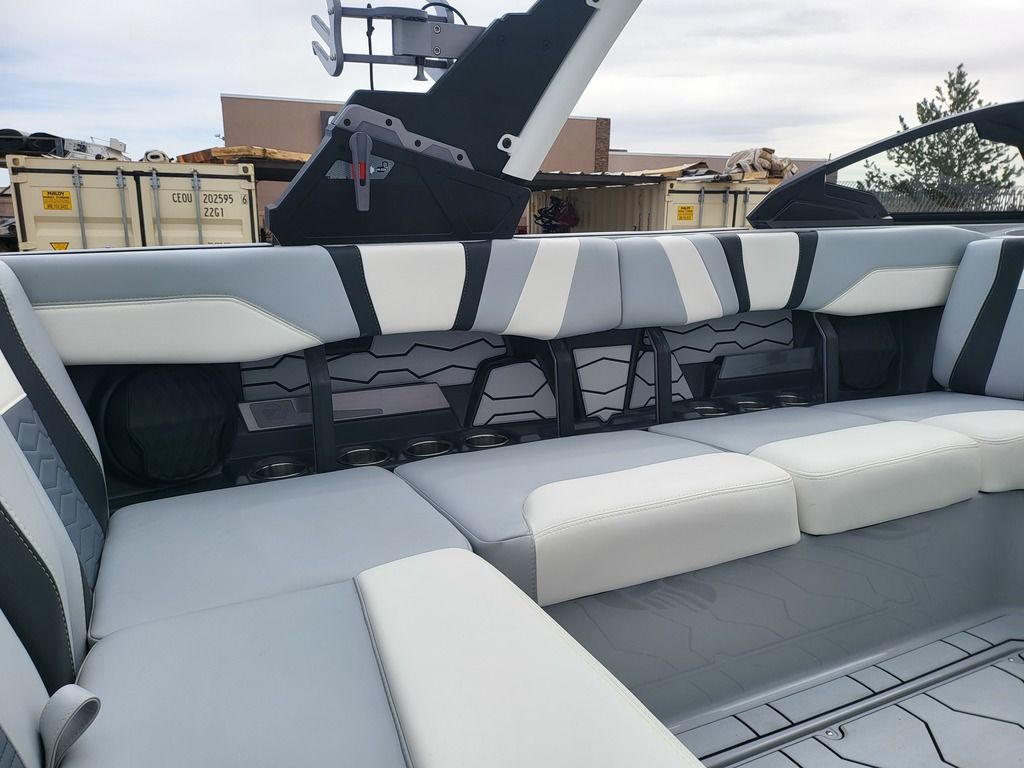 2025 Malibu Boats 22 MXZ