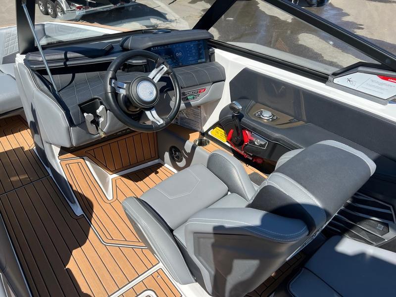 2021 Nautique G23