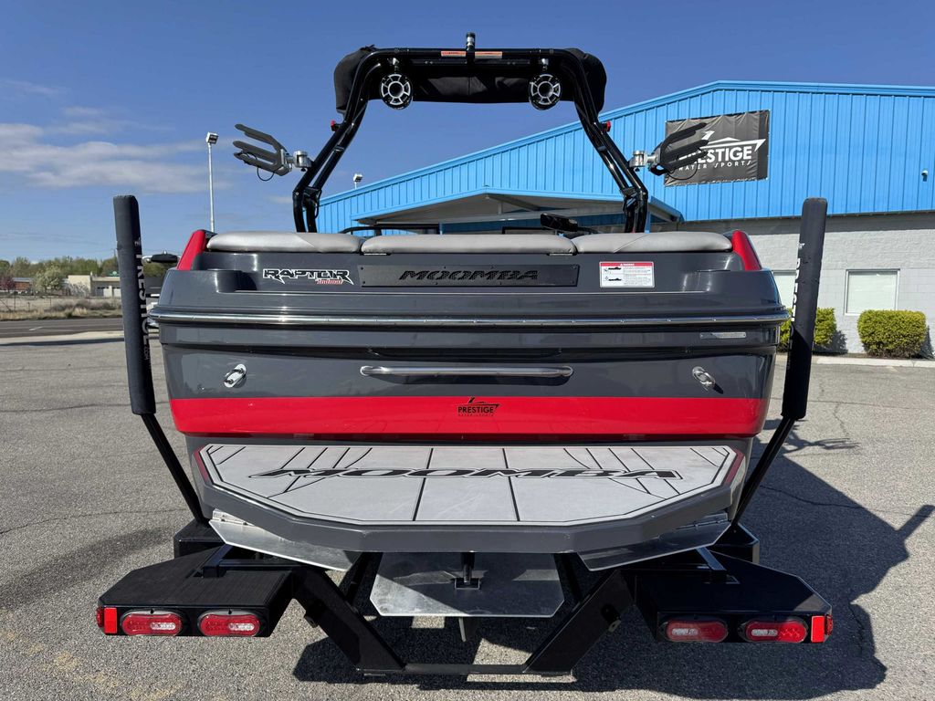 2021 MOOMBA Craz