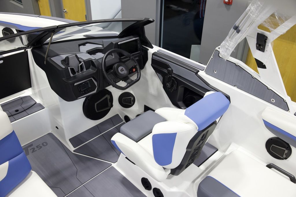 2025 Axis Wake Research T250