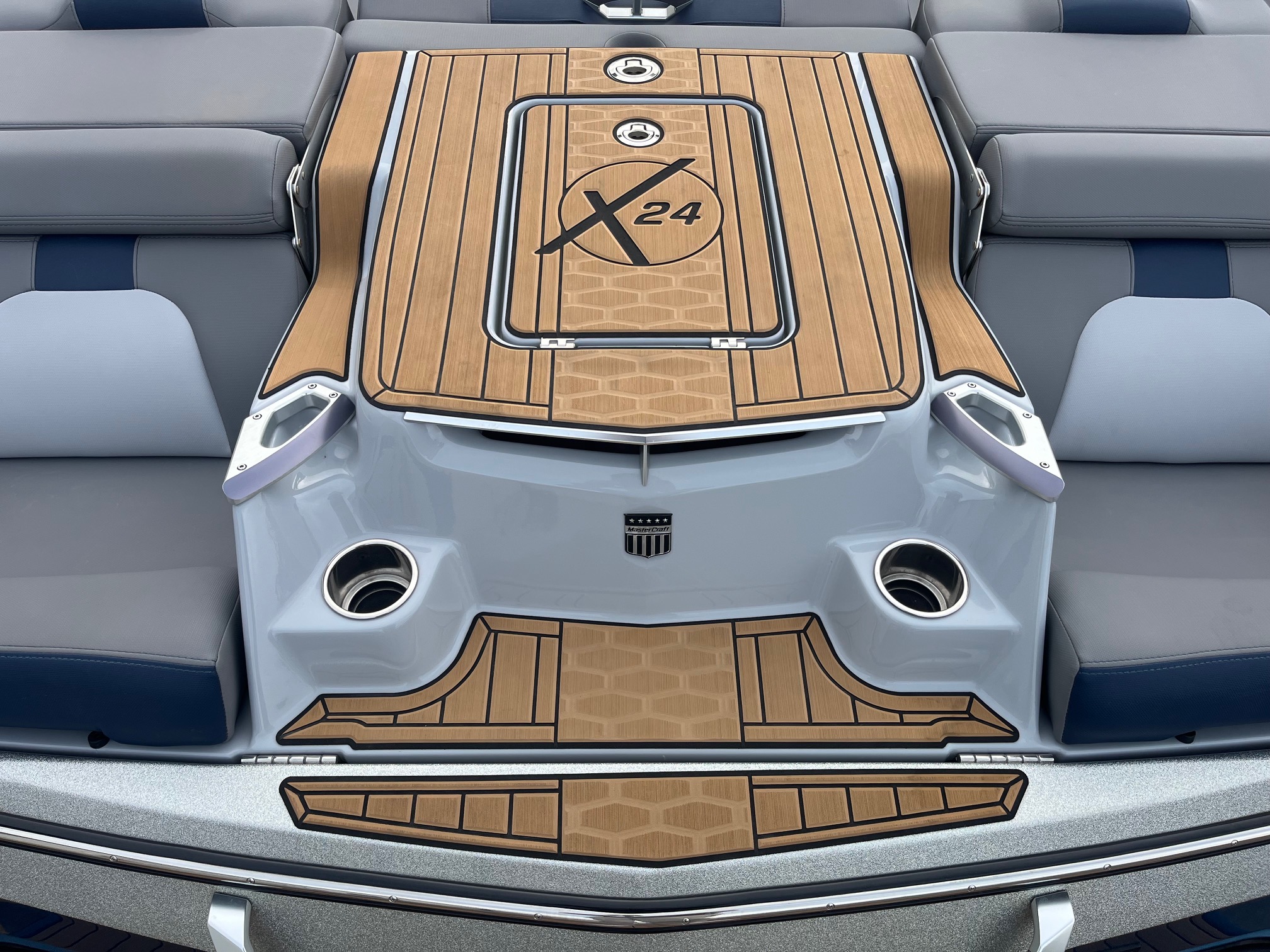 2022 MasterCraft X24