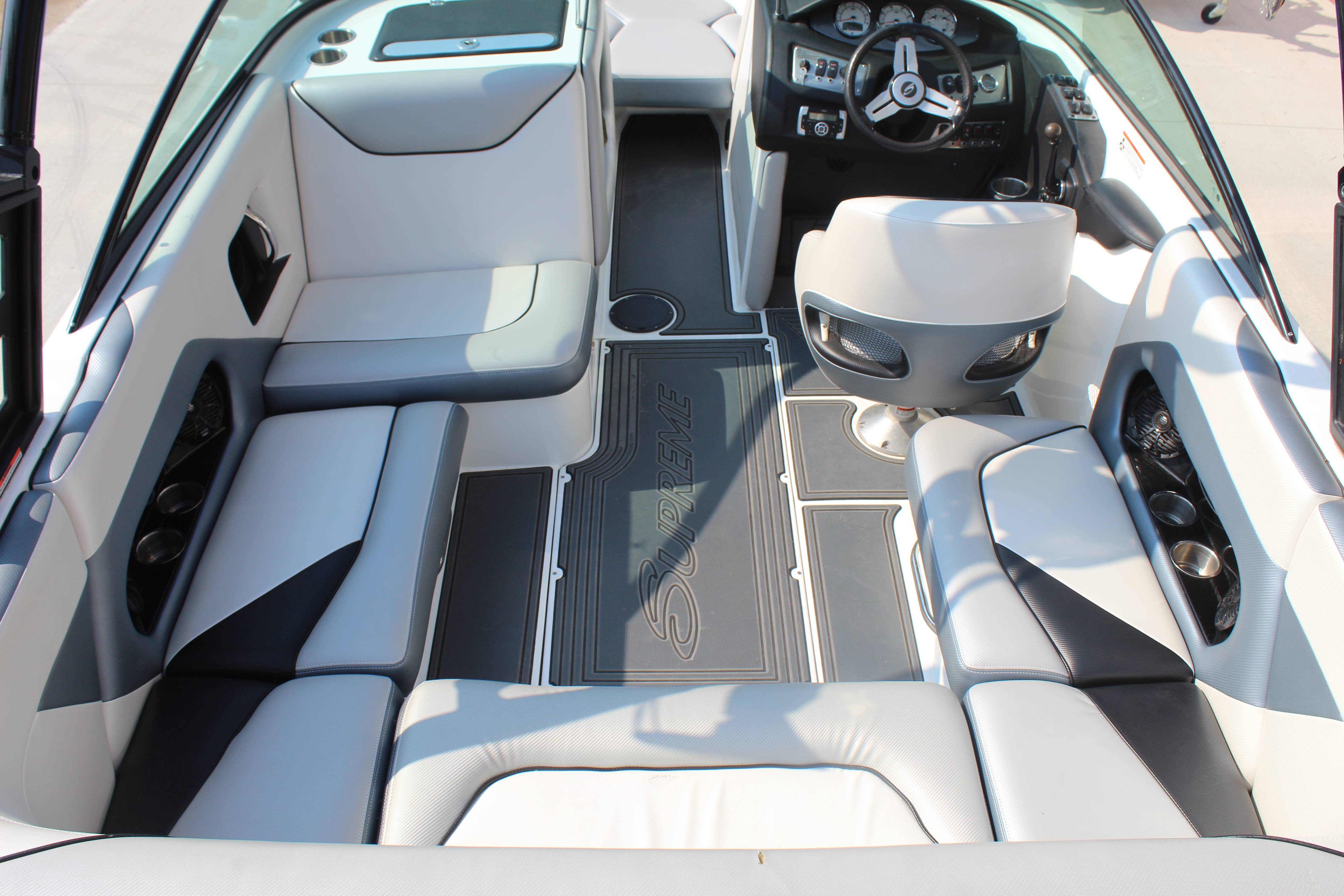 2015 Supreme S21