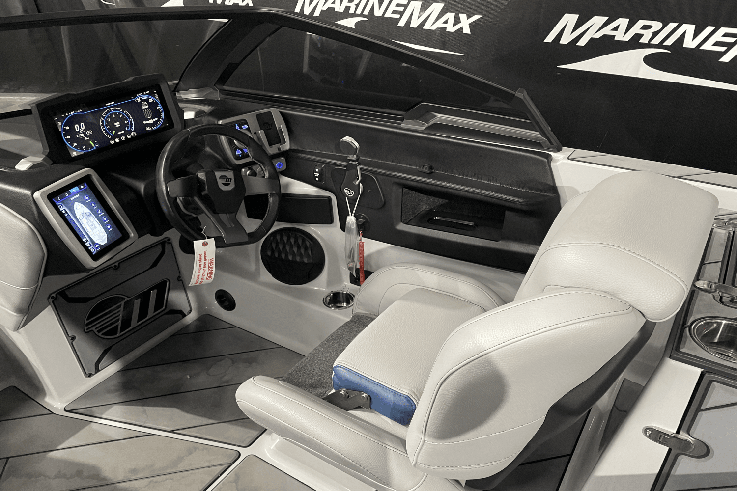 2022 Malibu Wakesetter 25LSV