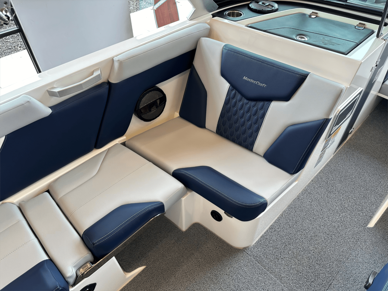 2024 MasterCraft XT24