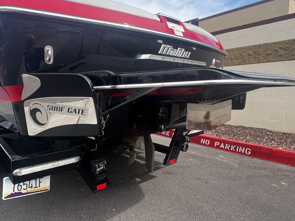 2014 Malibu Boats Wakesetter 24 MXZ