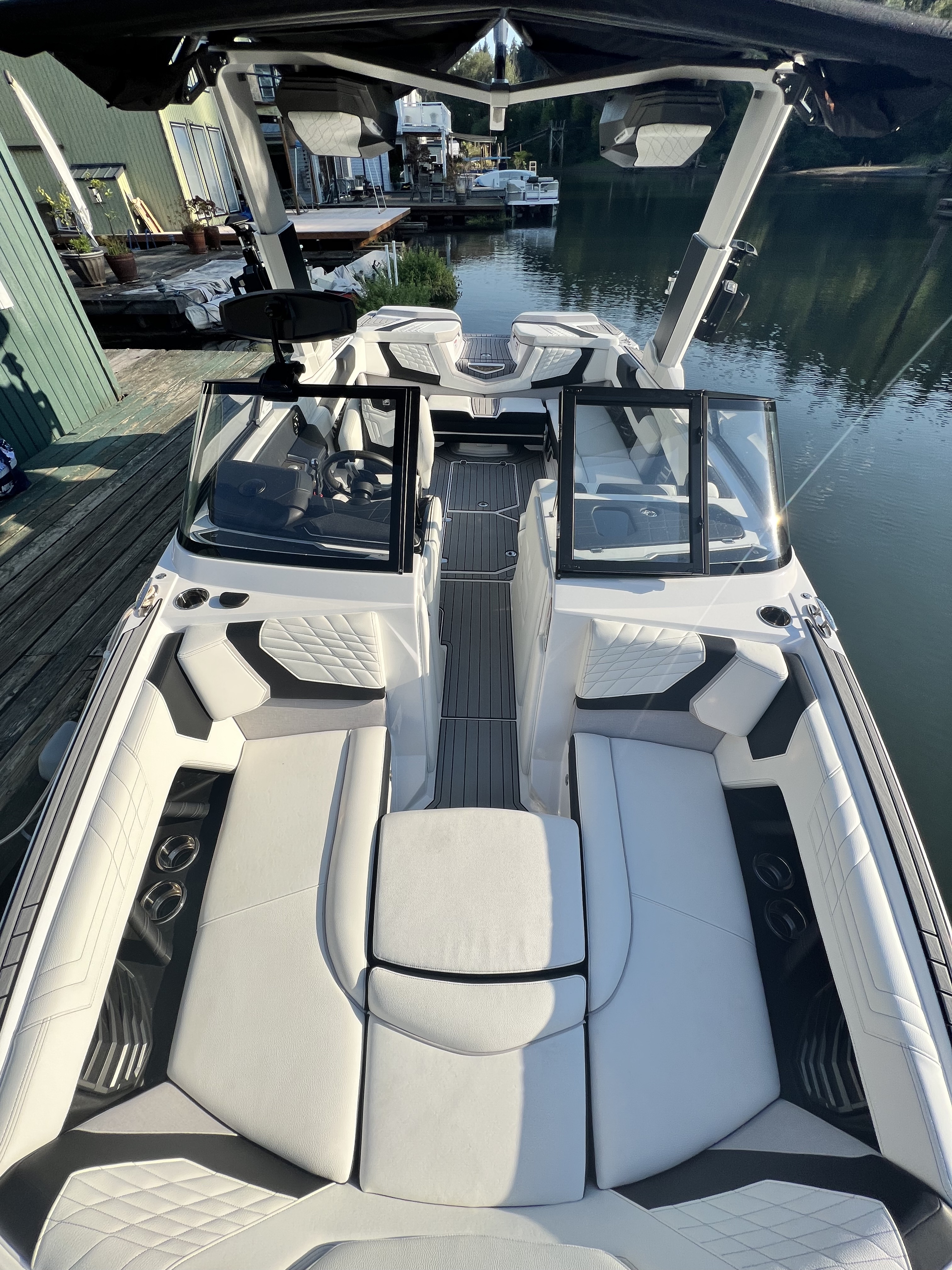 2022 Nautique G23 with all the options