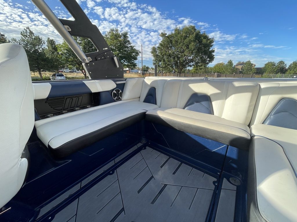 2017 Malibu Boats 21 VLX