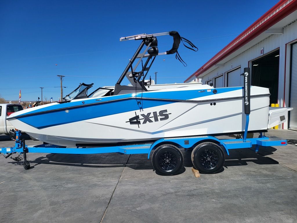 boat.Title