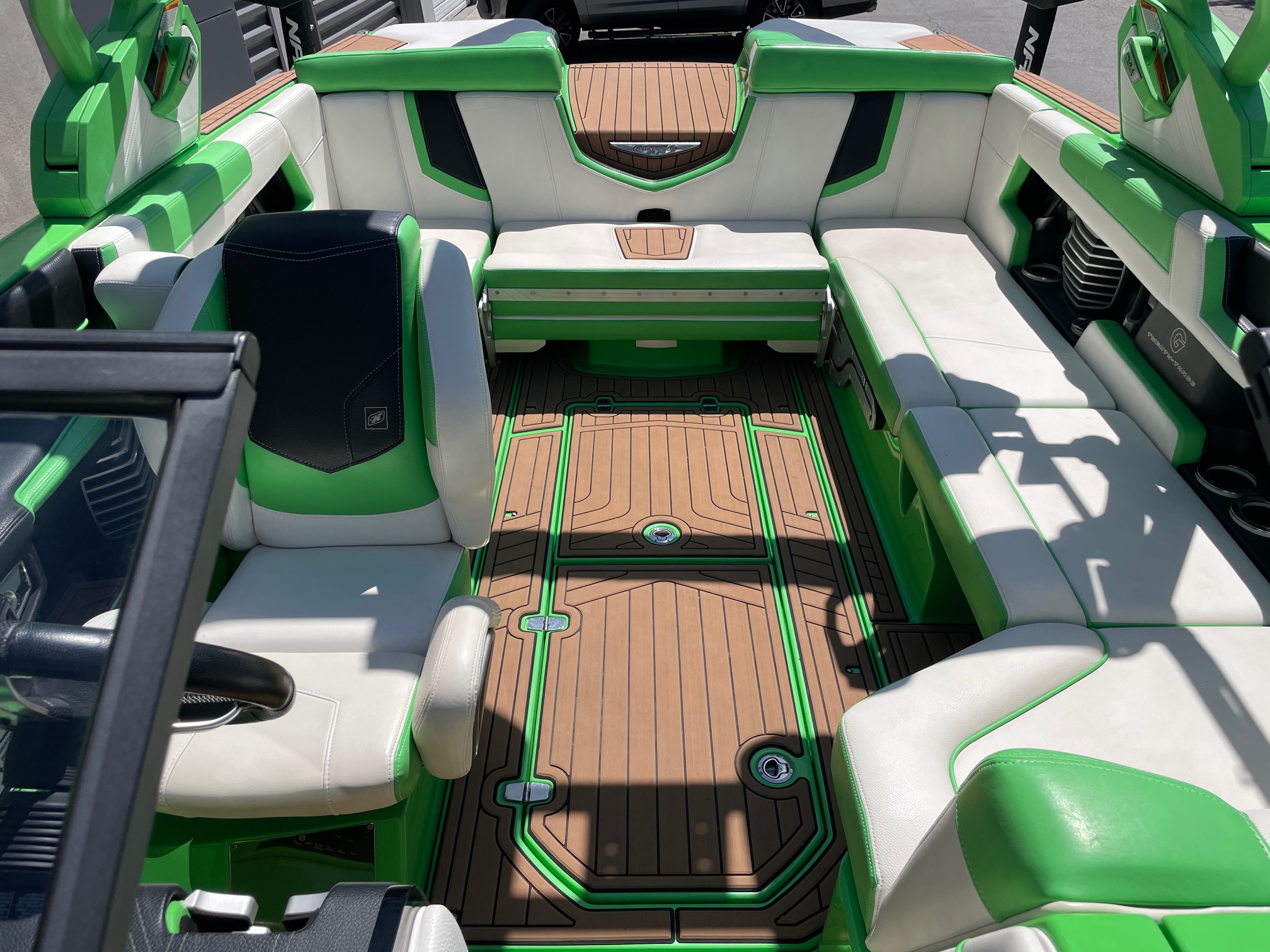 2018 NAUTIQUE G23 W/XR7 550HP SUPERCHARGED POWER PLANT