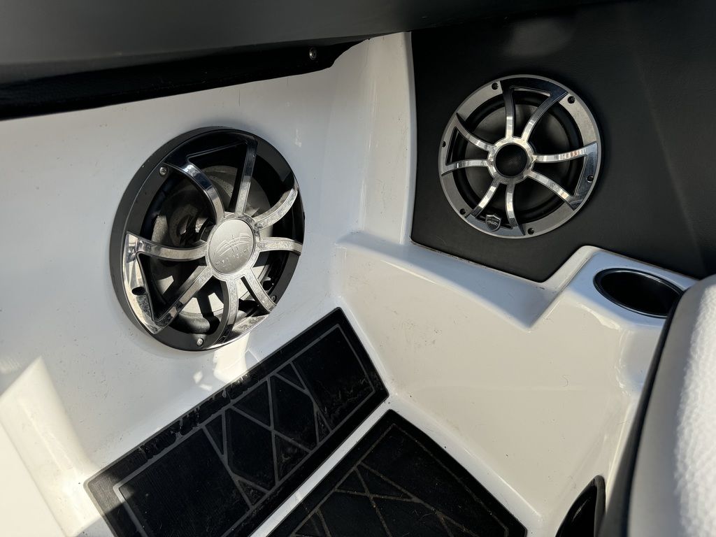 2019 Tige ZX5 Icon