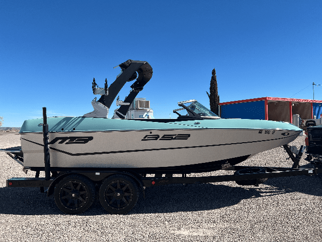 2018 MB B52