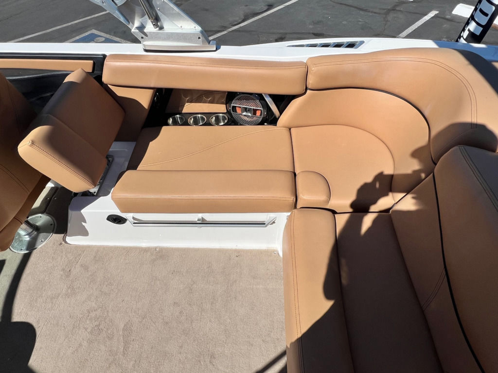 2021 Mastercraft XT22