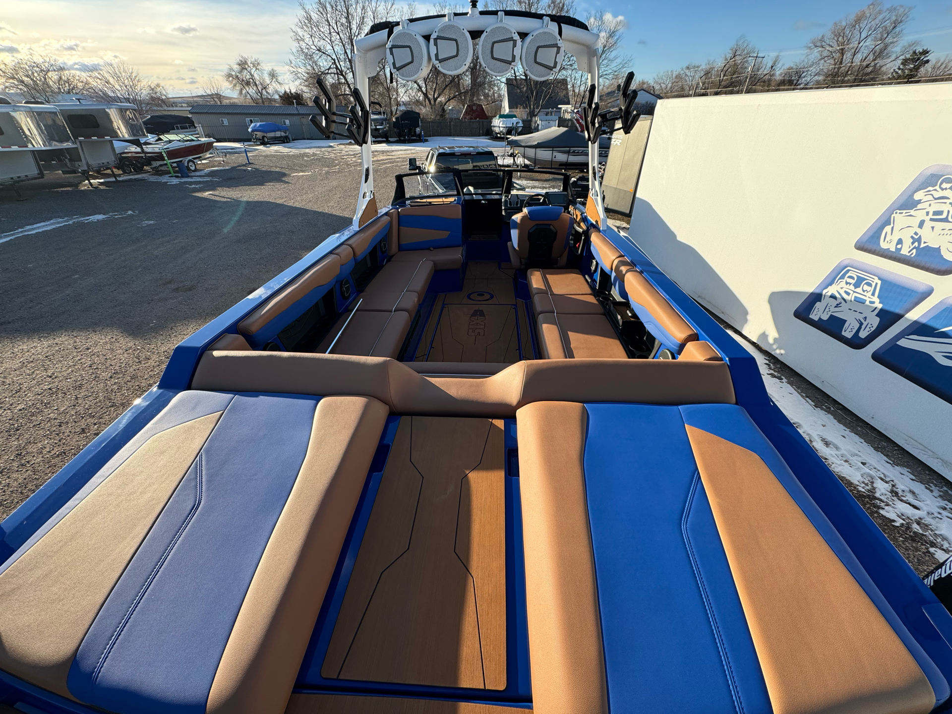  Axis T250