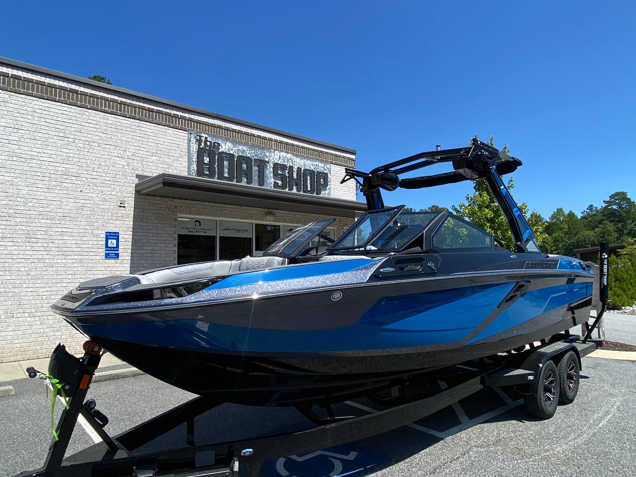 boat.Title