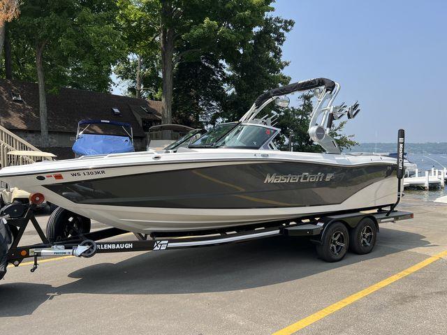 2019 Mastercraft XT-23 | 209860