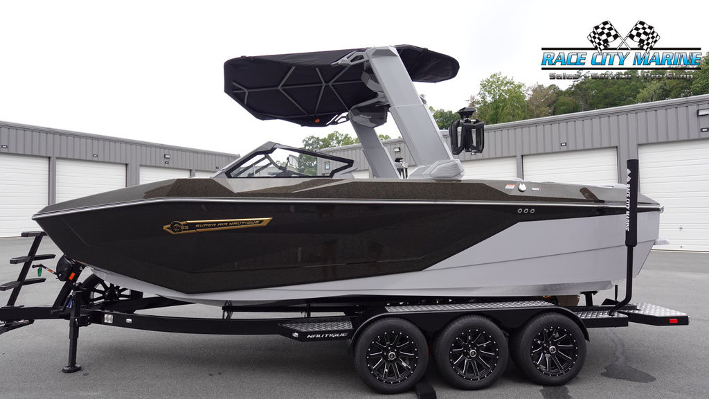 2025 Nautique G23