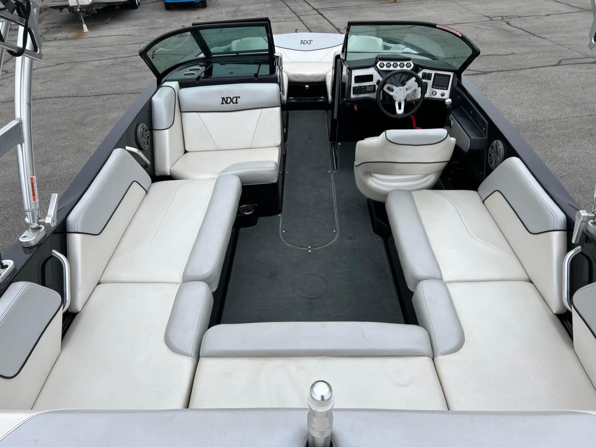 2016 Mastercraft NXT22