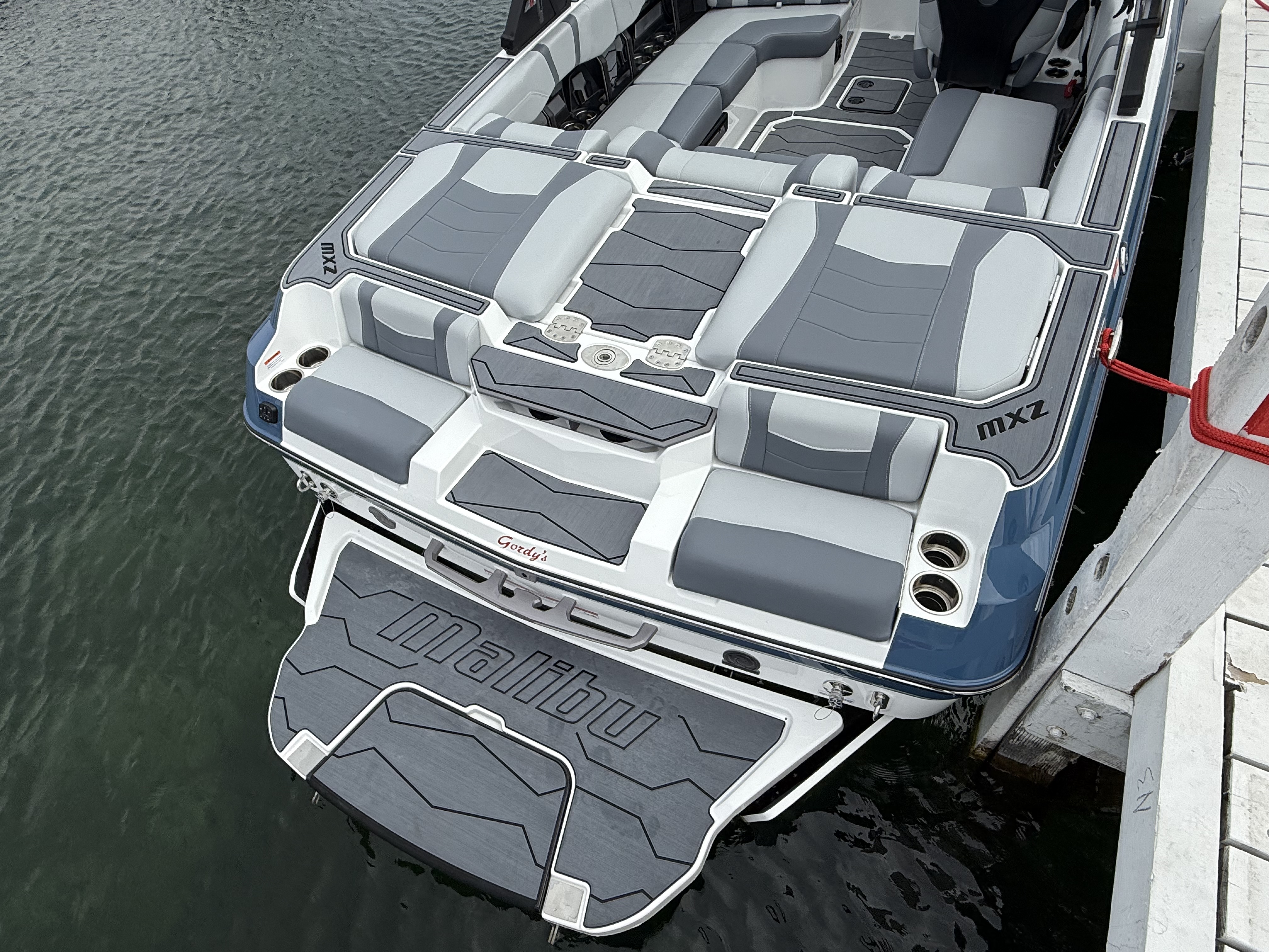 2025 Malibu 22 MXZ