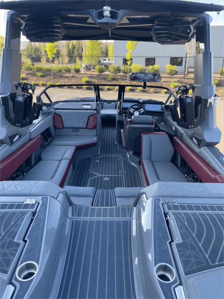 2023 Paragon 23  130 hours
