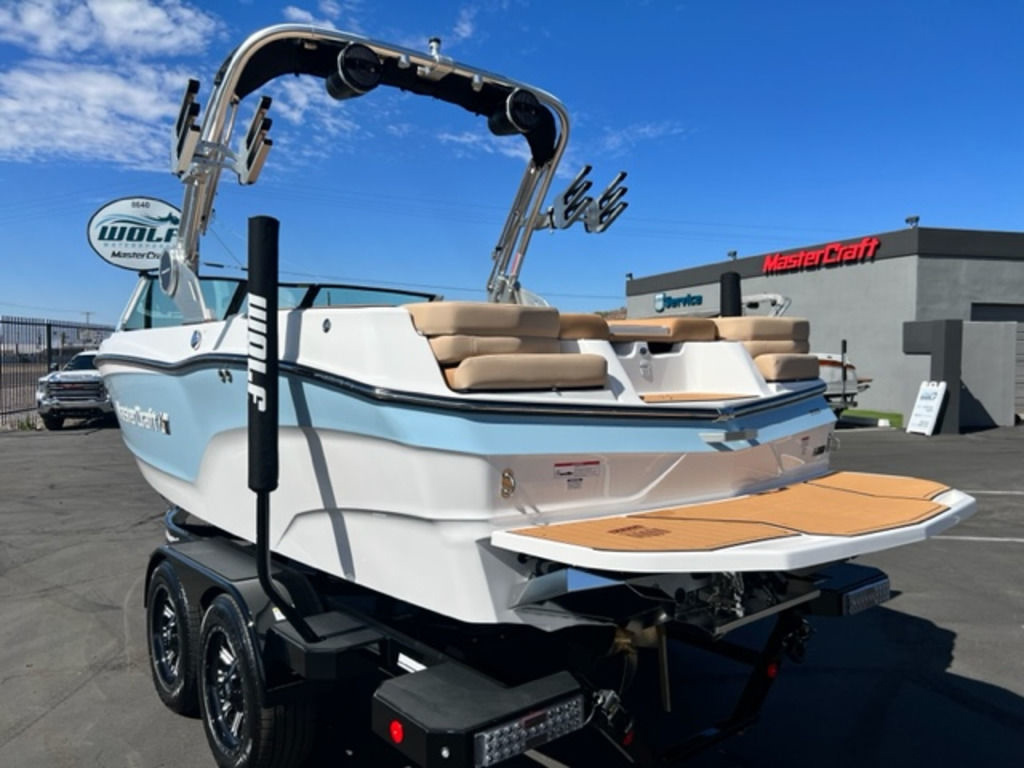 2024 Mastercraft XT20