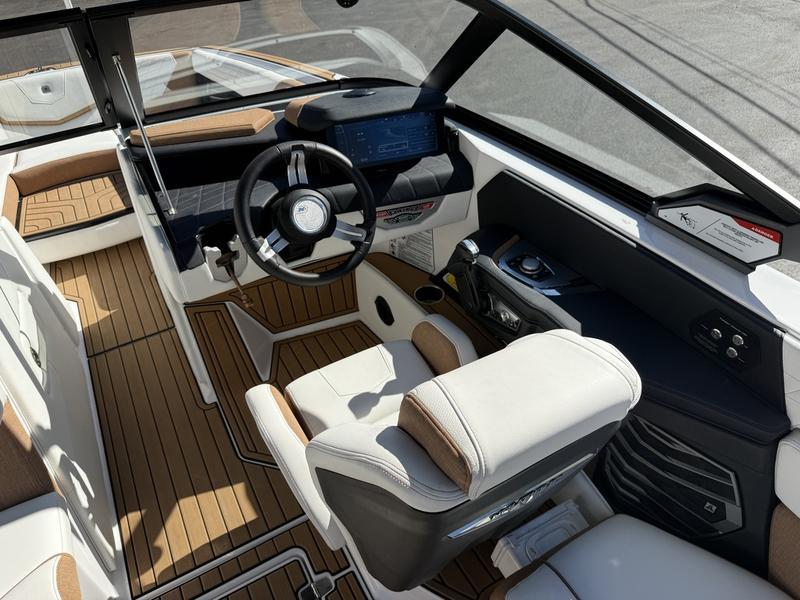 2023 Nautique G23
