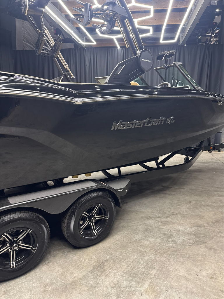 2025 MasterCraft NXT24