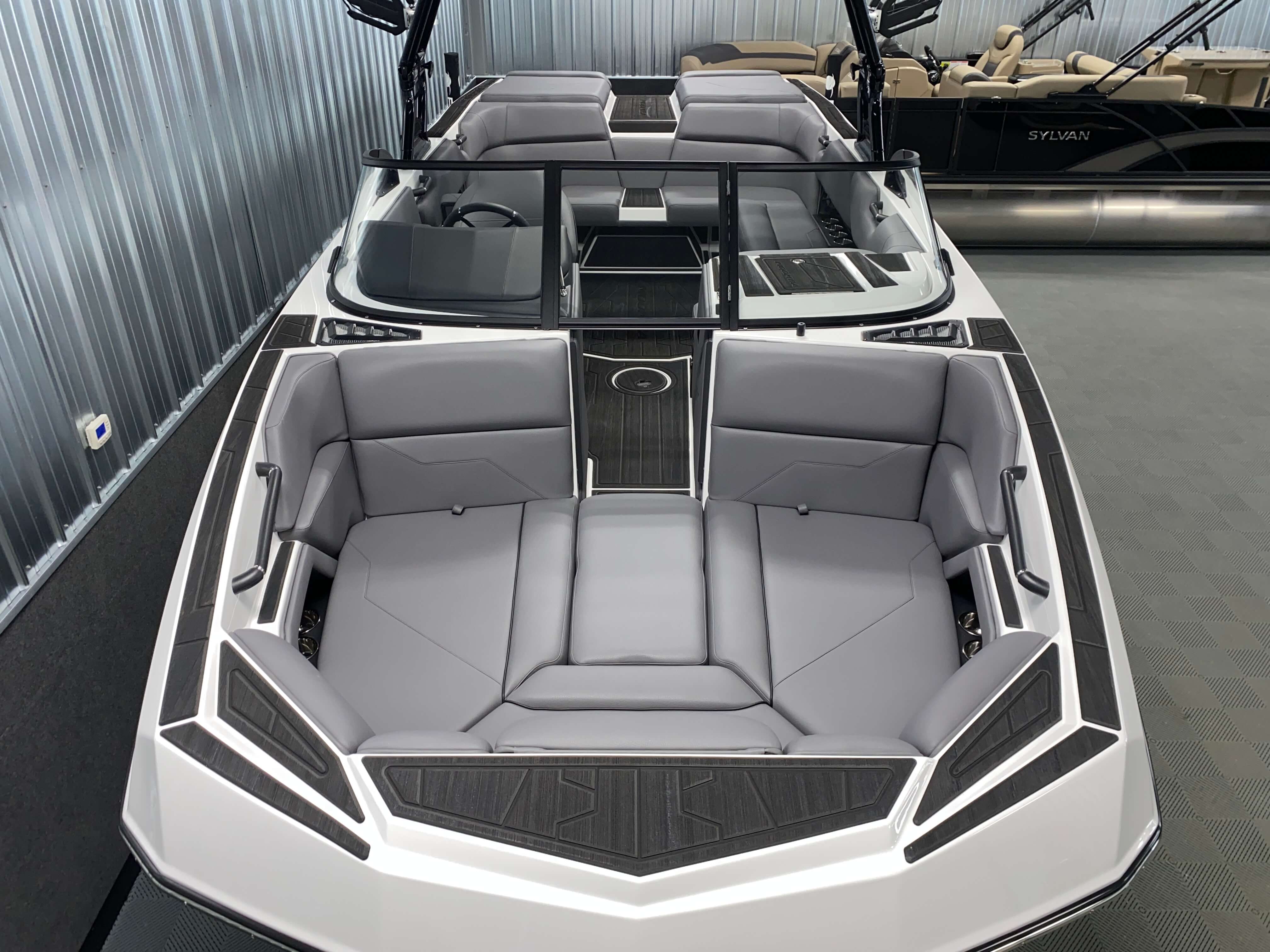 2025 Moomba Max Icon