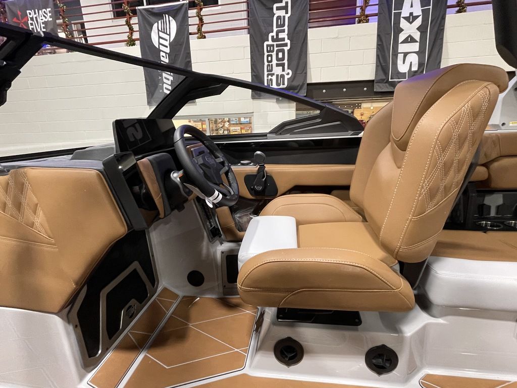 2025 Malibu Boats M230